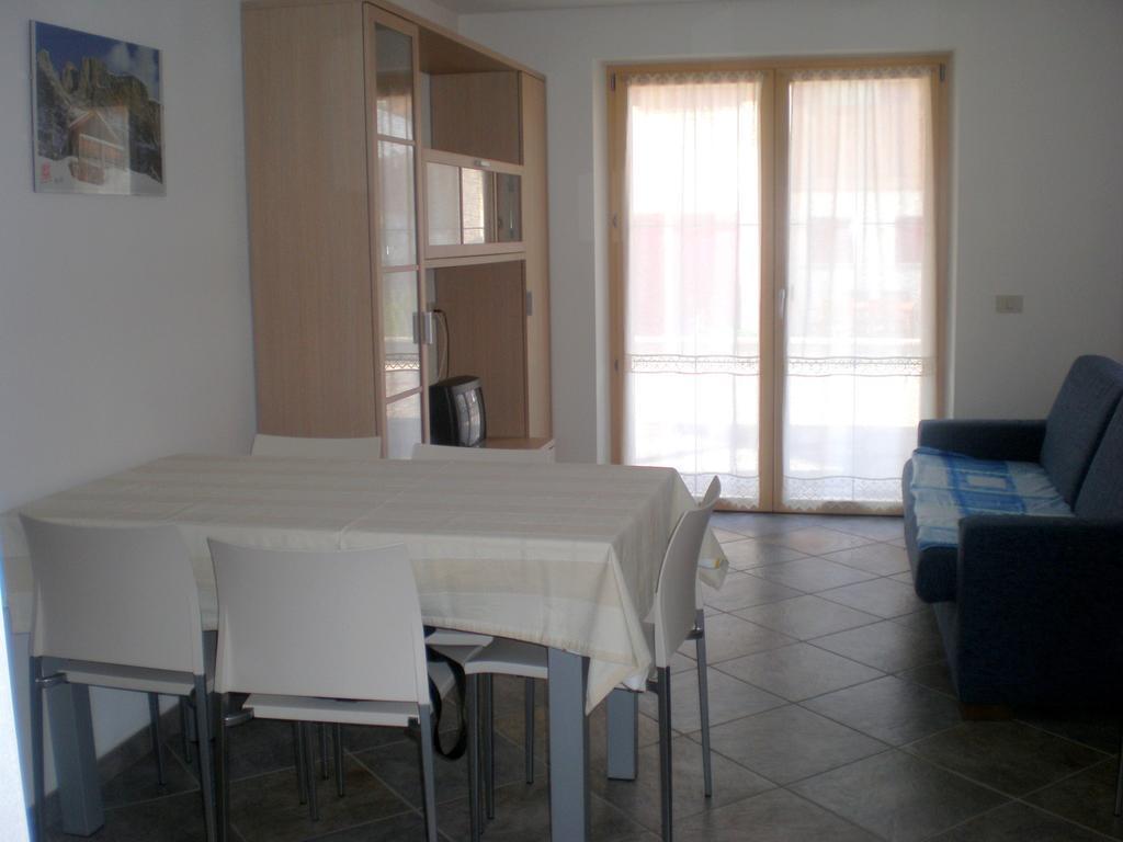 Anna Apartment ปอซซาดิฟัซซา ภายนอก รูปภาพ